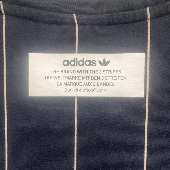 Men’s Adidas t-shirt - Picture 3 of 4